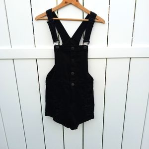 *NWT* ♣️Black ♣️Distressed ♣️Overall ♣️Jumpsuit♣️